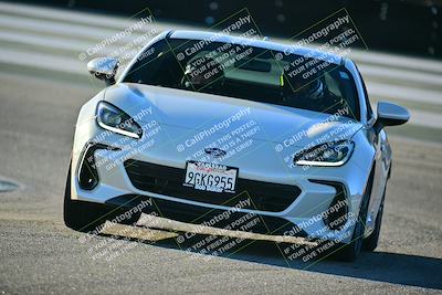 media/Nov-02-2025-Speed Ventures (Sun) [[61724e2e34]]/Black/Session 4/